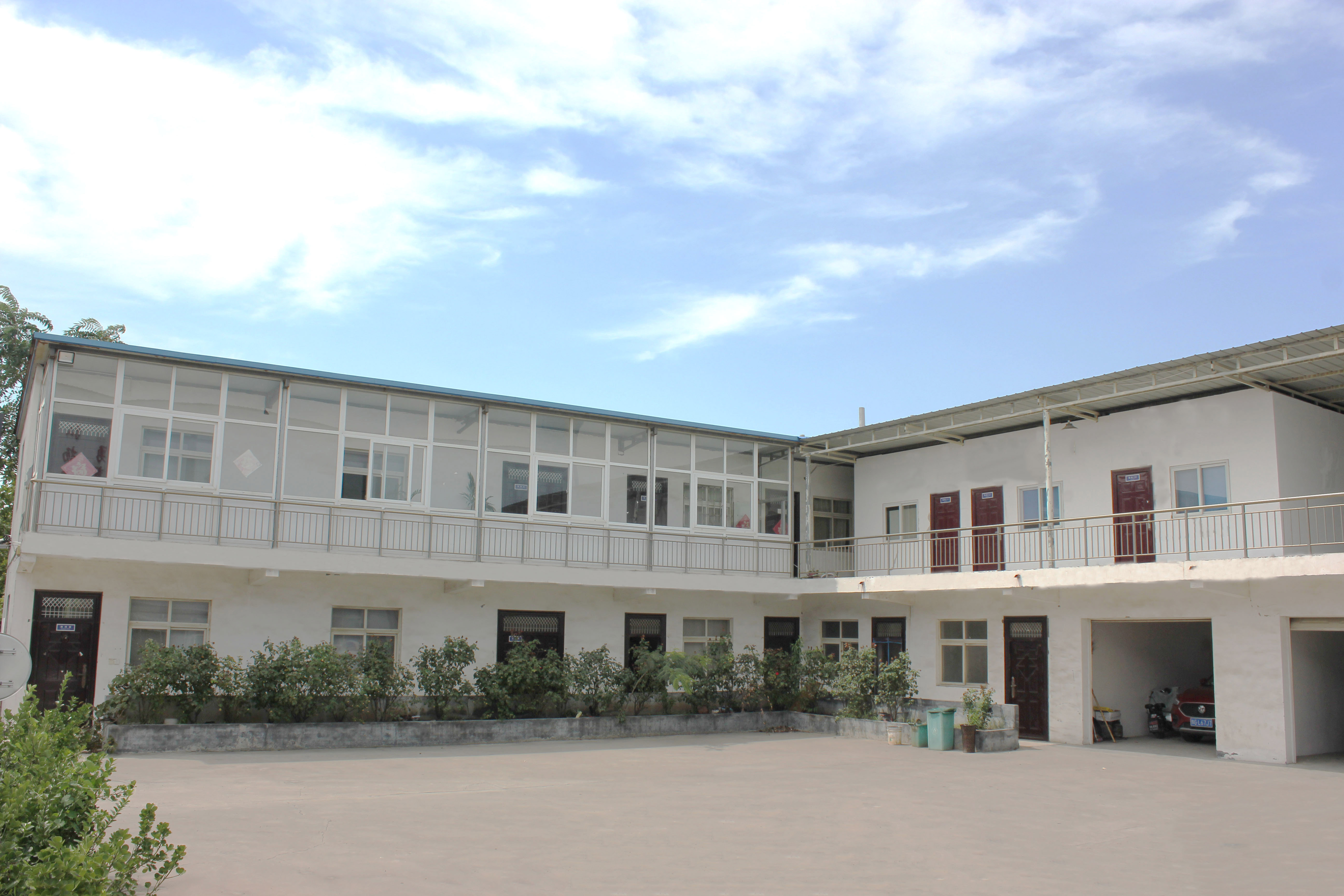 新鄉(xiāng)市福澤機(jī)械全體員工祝您中秋快樂(lè) 雙節(jié)同樂(lè)！